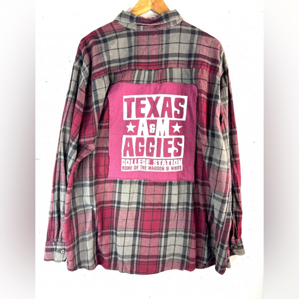 Texas A&M Aggies L Men’s College Station Plaid Button Down Flannel Maroon Shirt